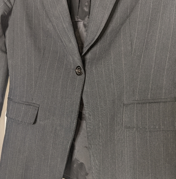 Elie Tahari Pin Stripe Button Front Blazer Grey - Picture 5 of 11